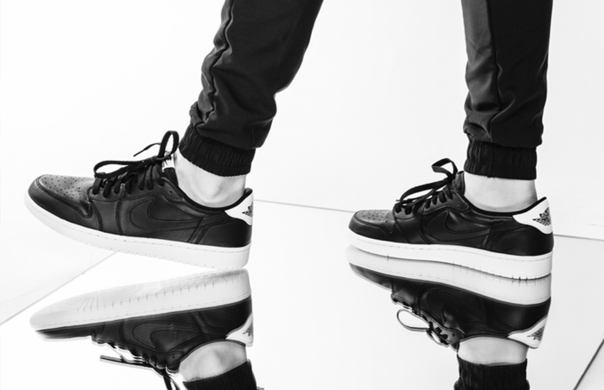 Air Jordan 1 Low "Cyber Monday" On-Foot Images | Complex