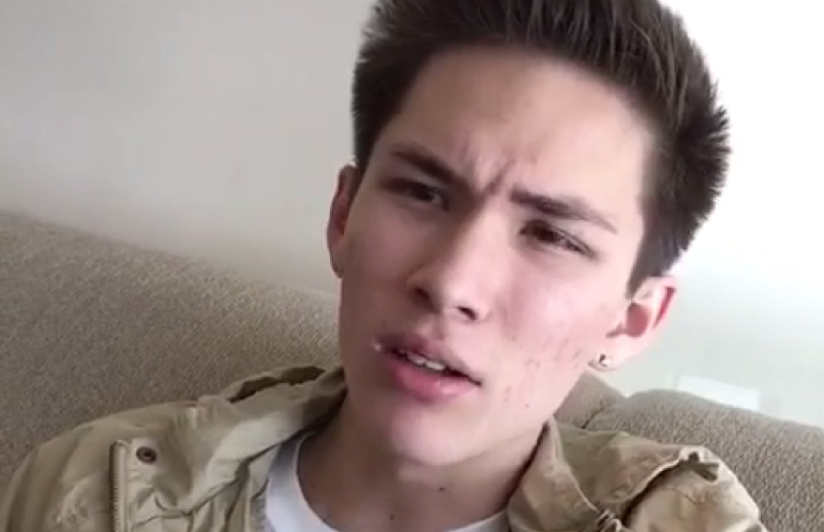 Vine Star Carter Reynolds Removed From Hotel At Vidcon Complex