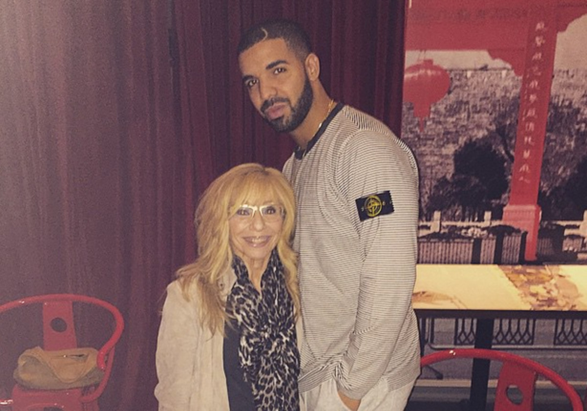 Drake Taught His Mom How To Cook For Mother's Day | Complex