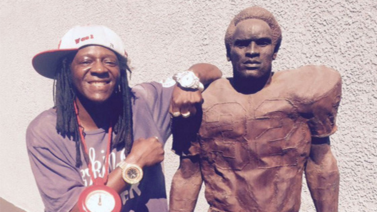 Flavor Flav, Not FX, Has the Real O.J. Simpson Statue Complex