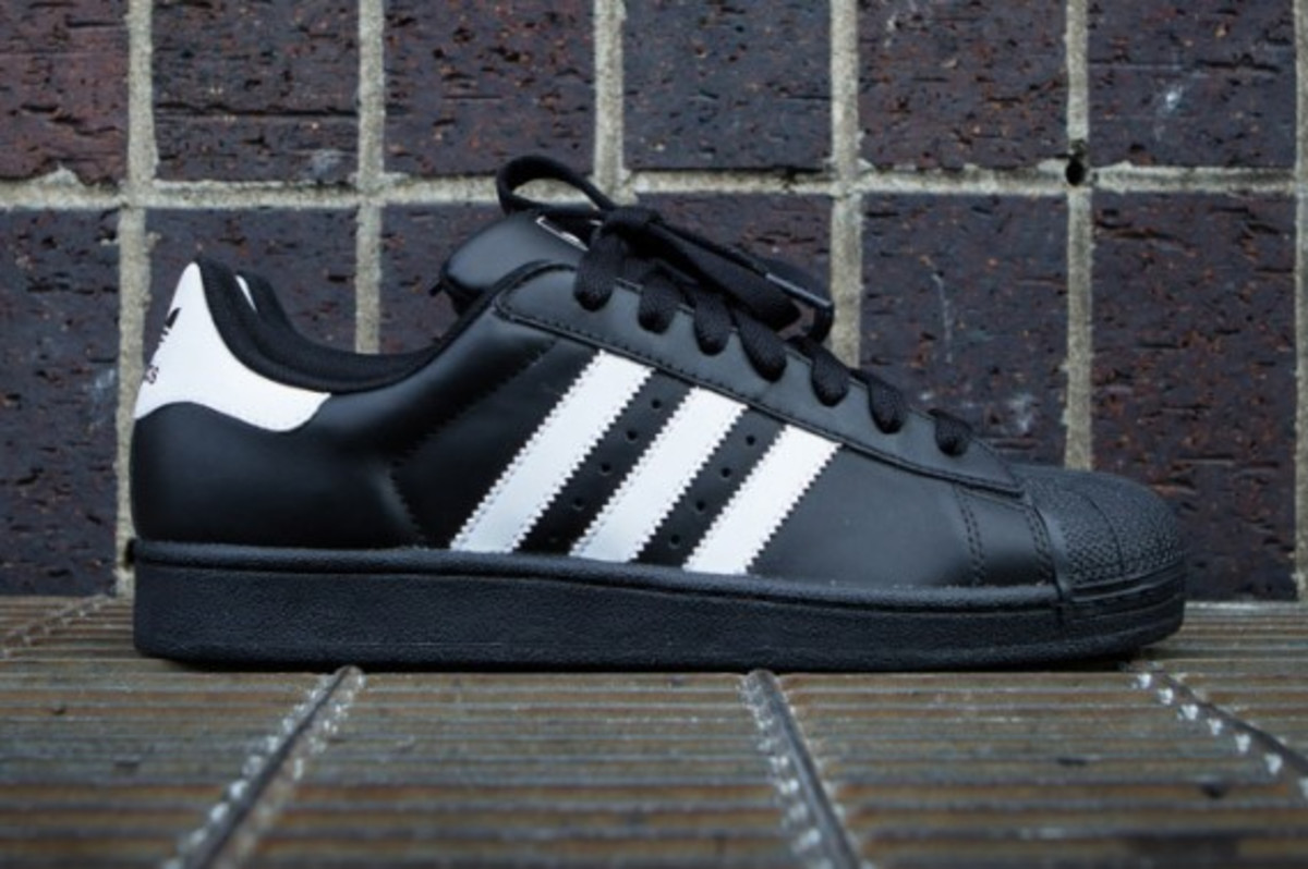 Kicks of the Day: adidas Originals Superstar 2 "Black/White" | Complex