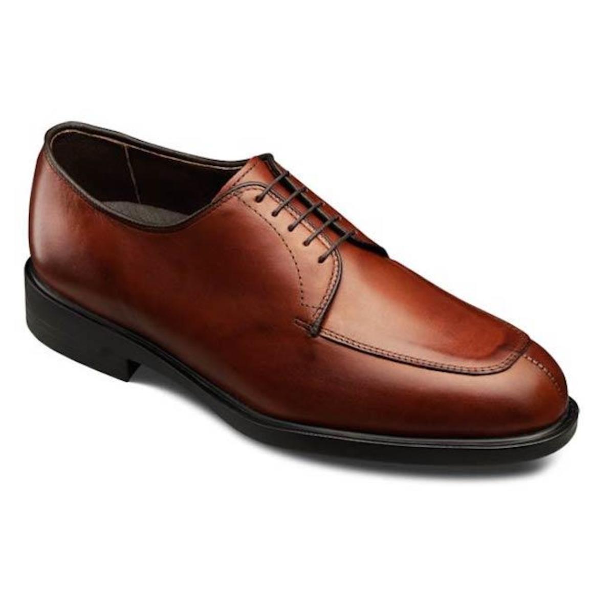 Best Dress Shoes Under 200 for the Holiday