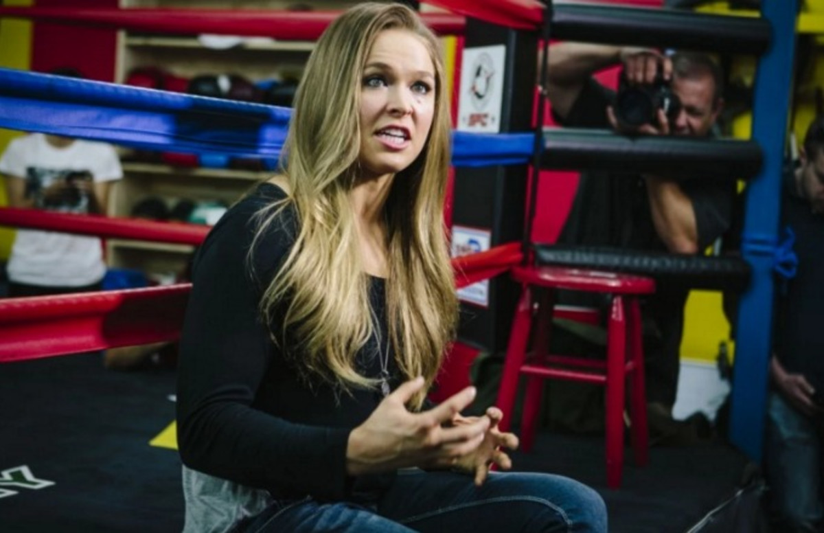 UFC champion Ronda Rousey offers men some intimate sex 