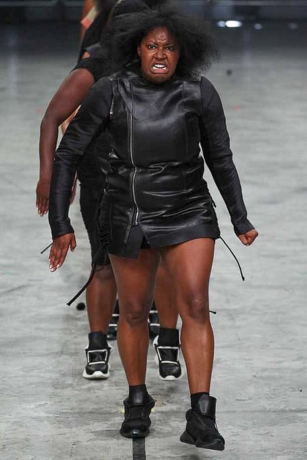 Rick Owens Sends Angry Amateur Models Down the Paris Fashion Week ...