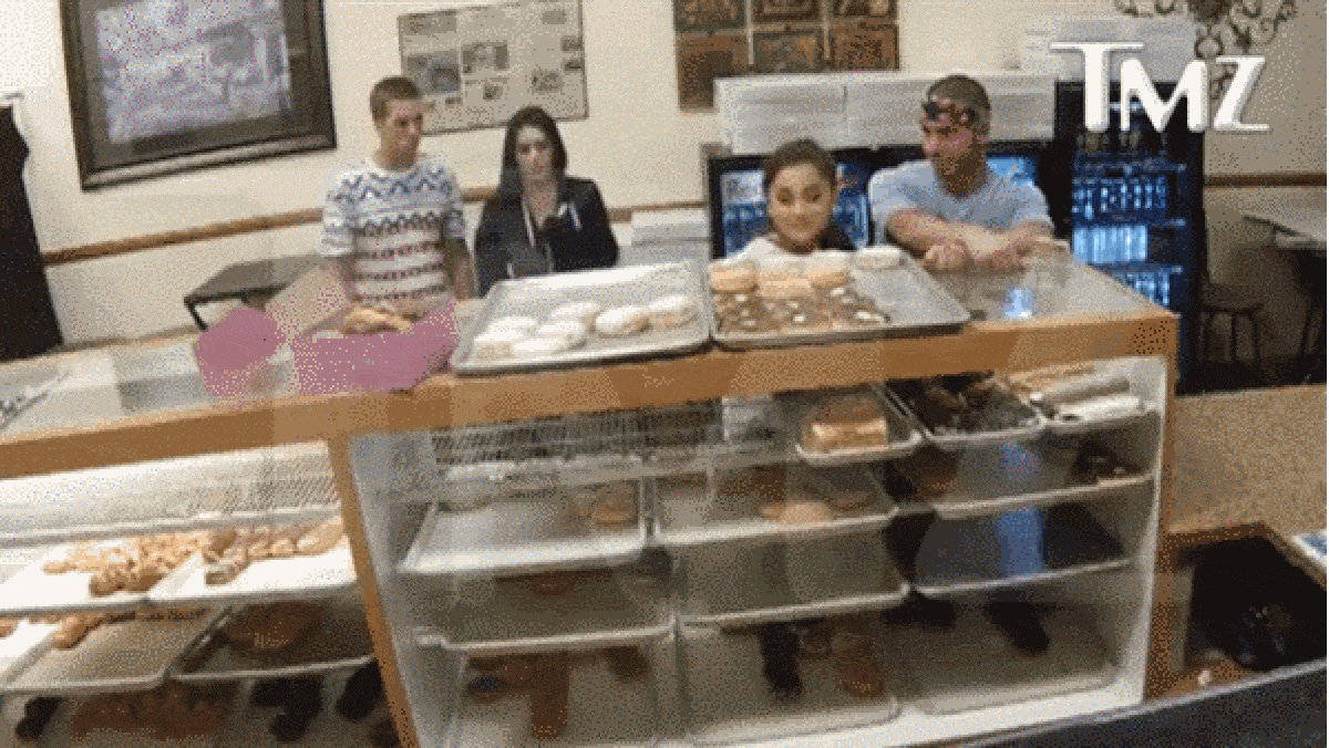 The Ariana Grande Donut Scandal Continues: Owner Is Indeed Pressing