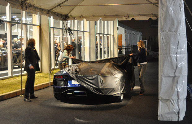 Lamborghini Debuts The Aventador Lp 700 4 Roadster At Long