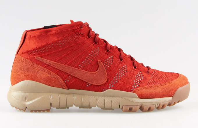 nike flyknit trainer chukka sfb