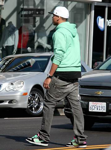 chris brown nike shoes