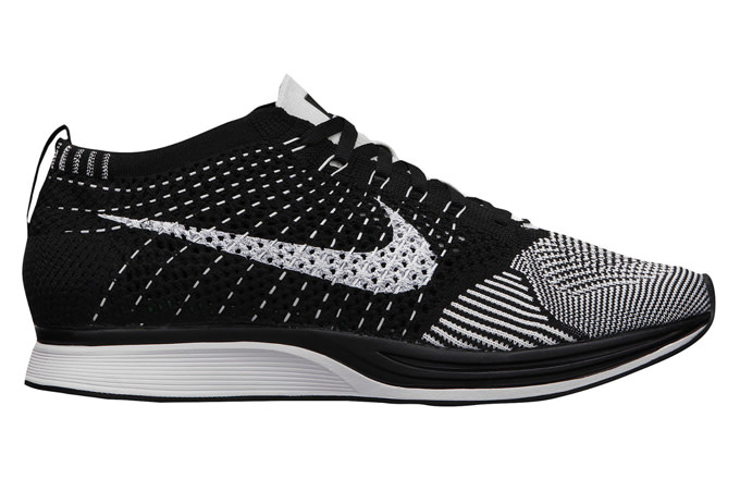 Nike Flyknit Racer On Foot: Nike Flyknit Racer