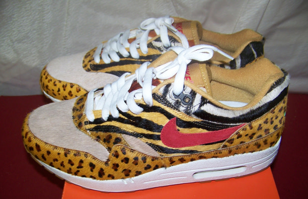 nike air max 1 supreme mid autumn festival gold