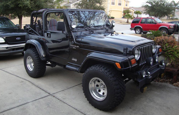 10 Sporty First Cars for Less Than $10,000 | Complex