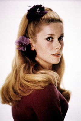 The 70 Hottest Women Of The 70s Complex