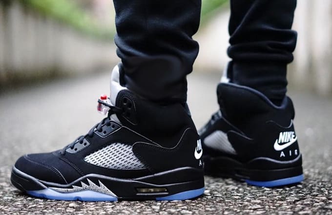 jordan v black jordan v black