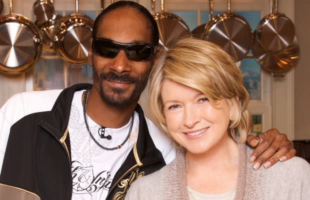 5 - 21 Pictures of White Girls Loving Snoop Dogg | Complex