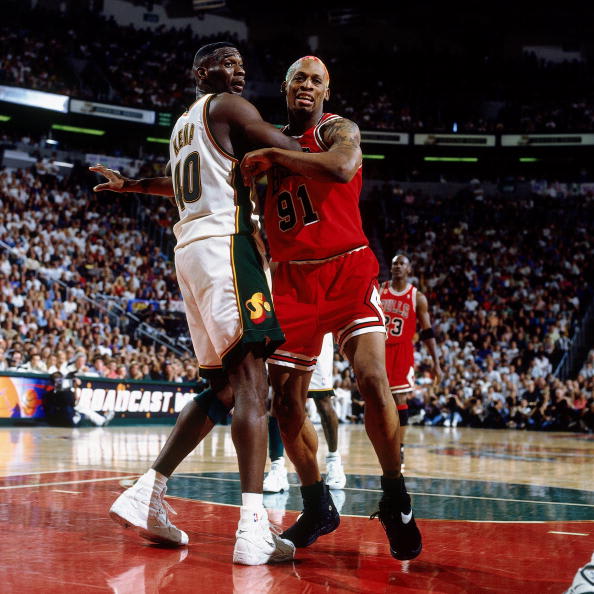 Shawn Kemp vs. Dennis Rodman - The 20 Most Iconic NBA On-Court Sneaker ...