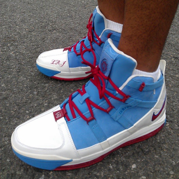 zoom lebron 3 on feet