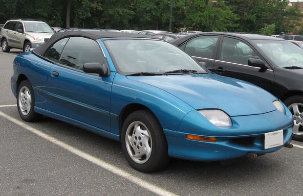 Pontiac Sunfire 10 Cars Men Should Never Drive Complex Ah The Sunfire It S Ugly Lacks And Is Made Of Plastic Aluminum Thankfully Found A Home With Millions Dumb Looking For Car To