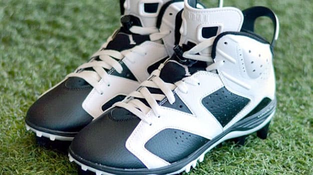 football cleats that look like jordans