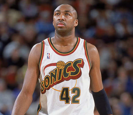 Vin Baker - The 25 Worst Contracts in NBA History | Complex