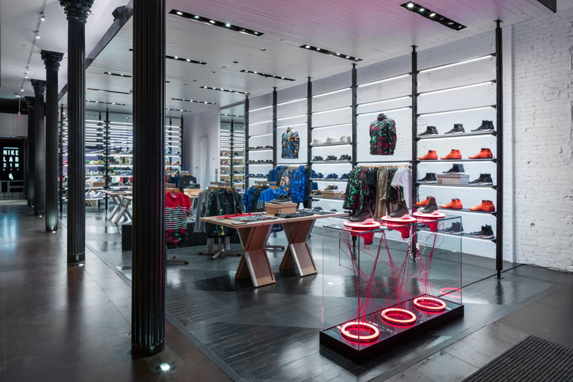herida de primera categoría textura The 10 Best Sneaker Stores in NYC | Complex