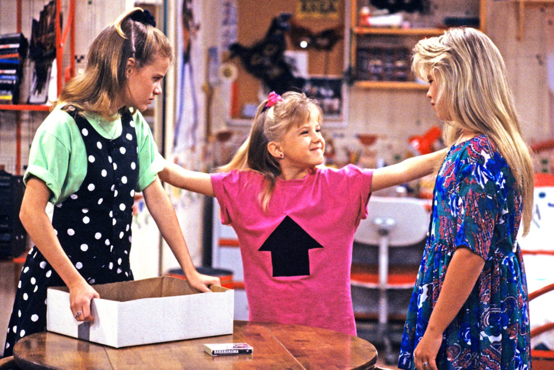 Andrea Full House Porn - Jodie Sweetin Returns to 'Full House' | Complex