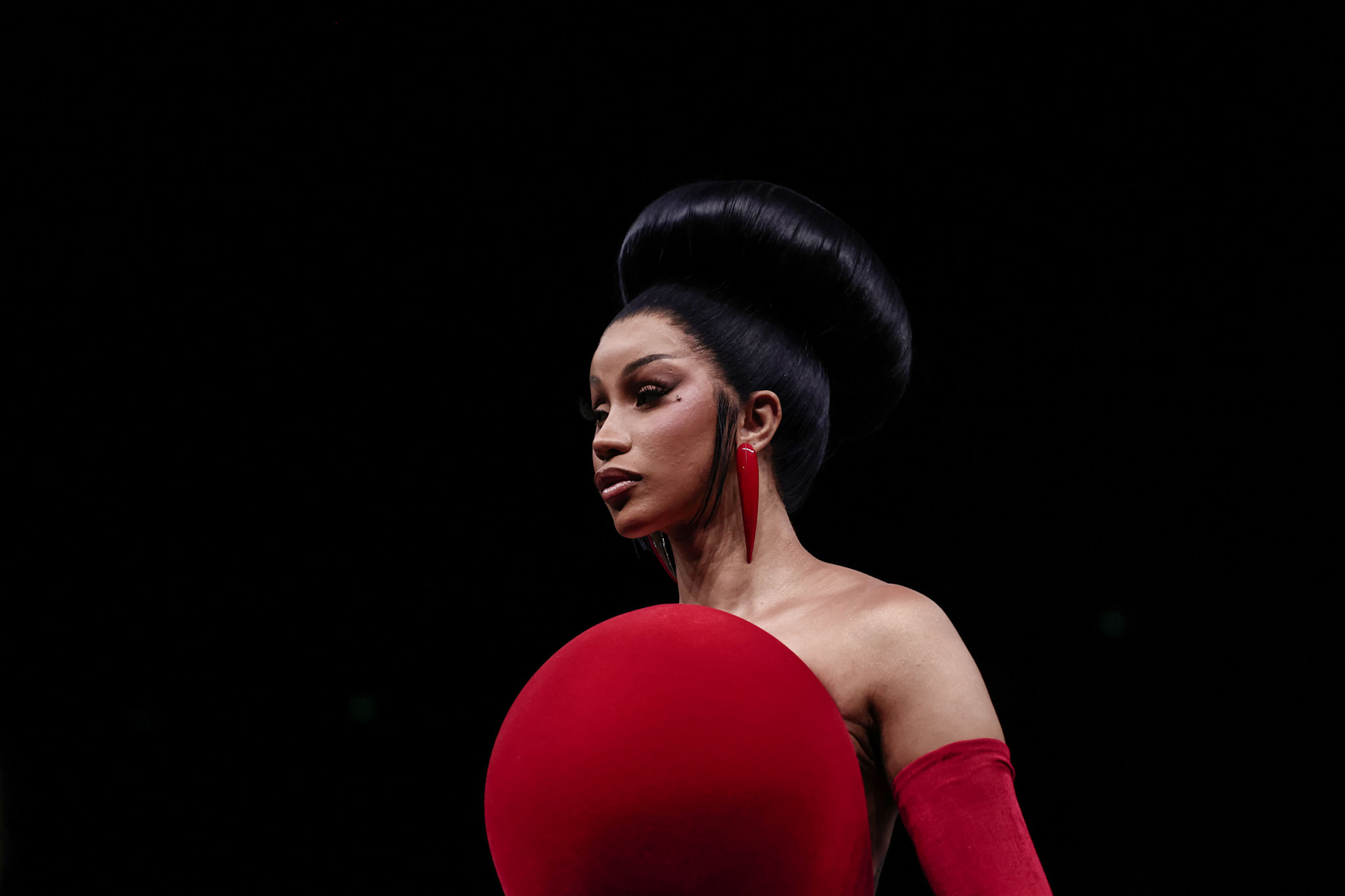 Cardi B and Nigerian Soccer Star Maduka Okoye Seen Having Dinner in Venice