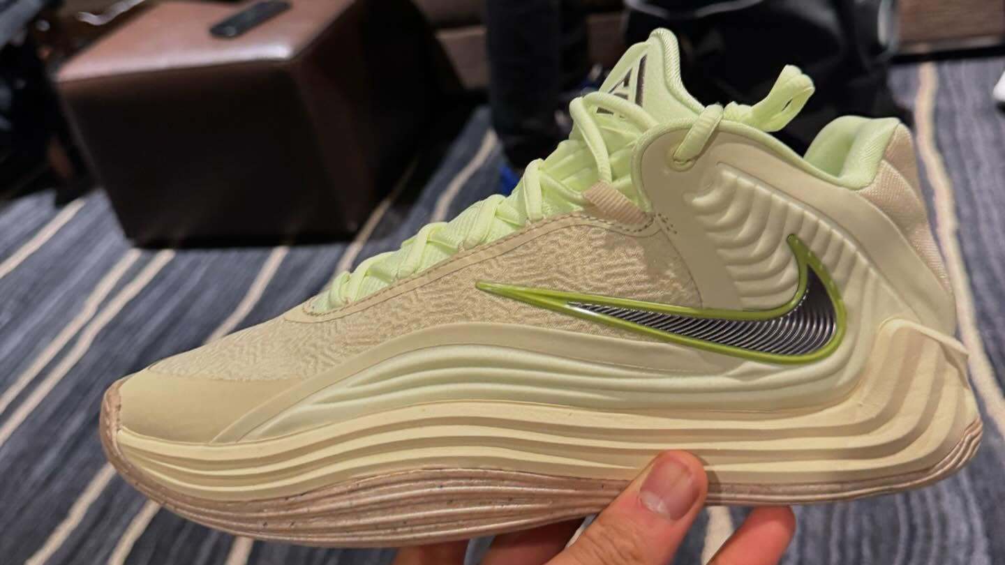 Giannis Antetokounmpo Teases Next Nike Signature Shoe
