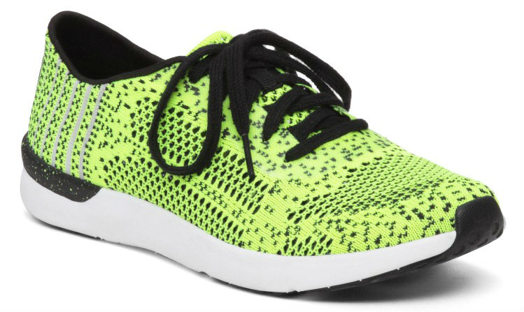 jessica simpson athletic shoes