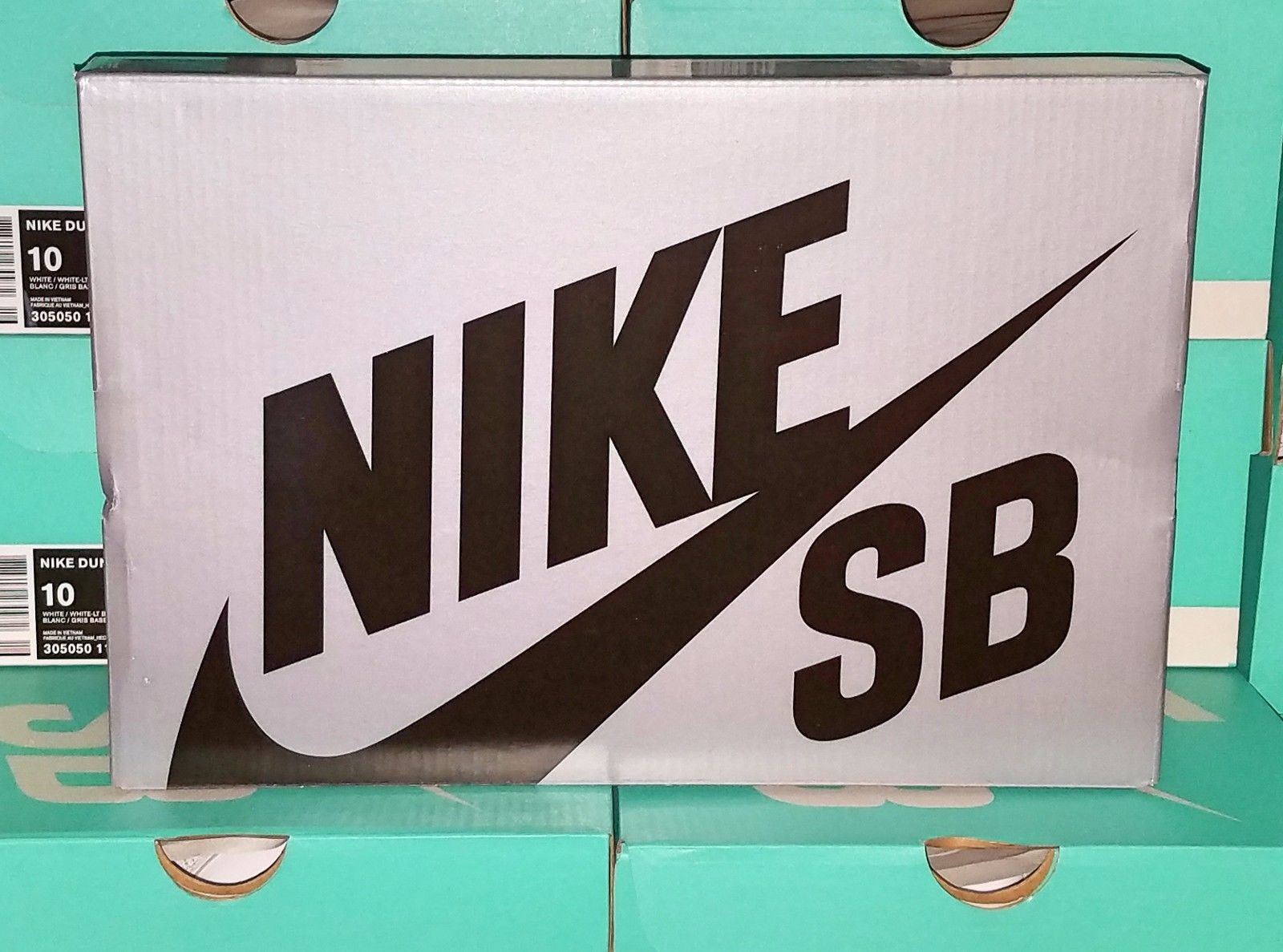 Nike SB Dunk High Silver Box 313171-039 