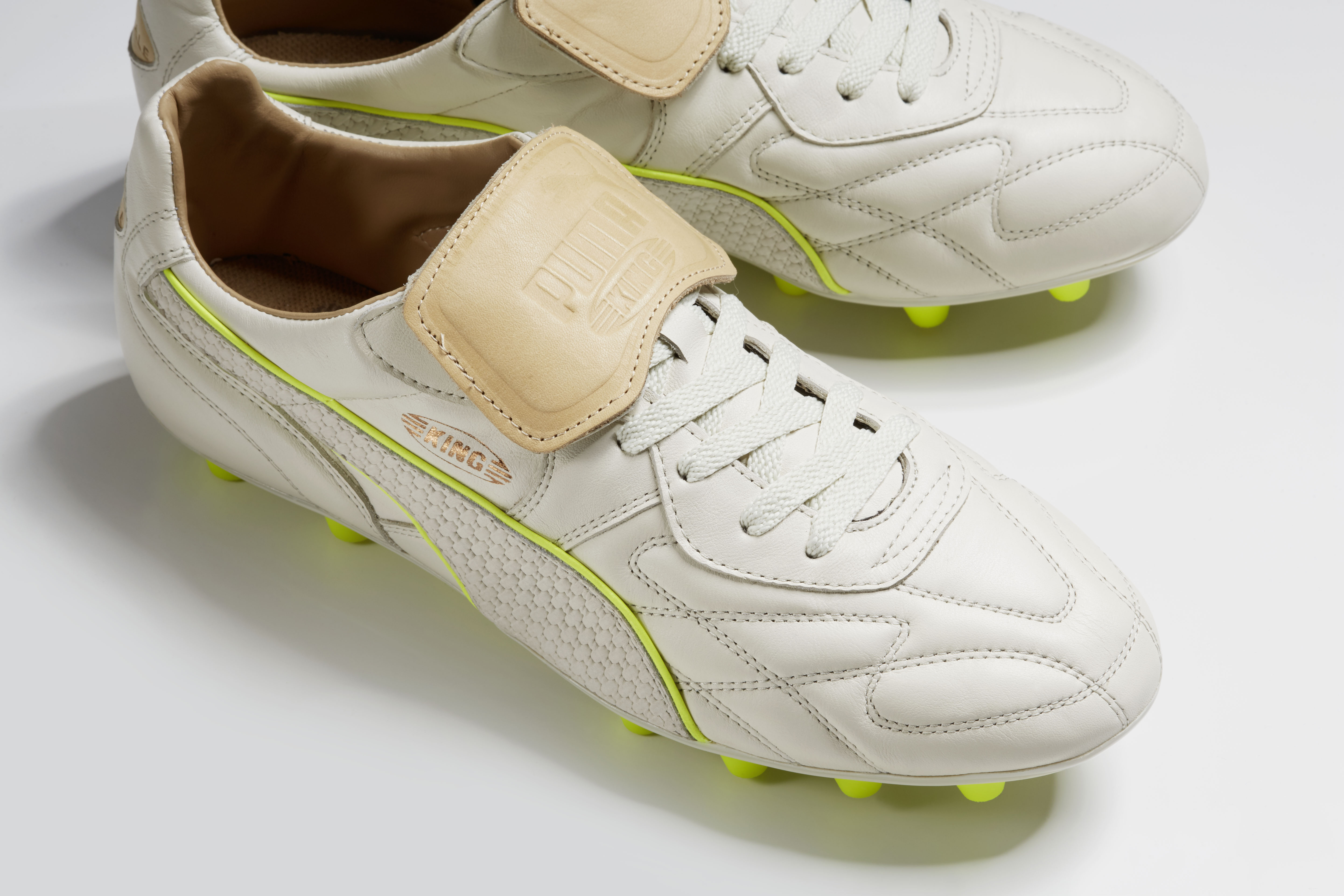 PUMA King Made in Italy – White
