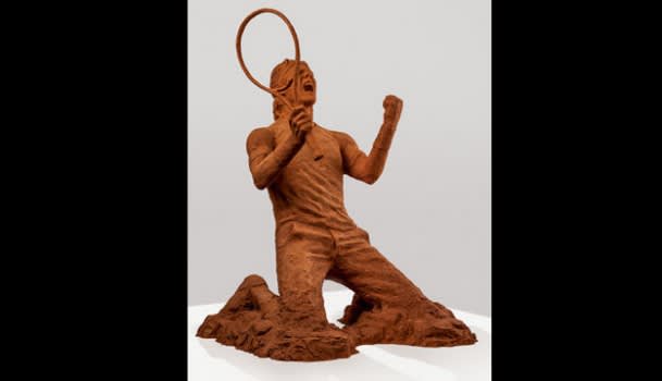 nadal clay statue