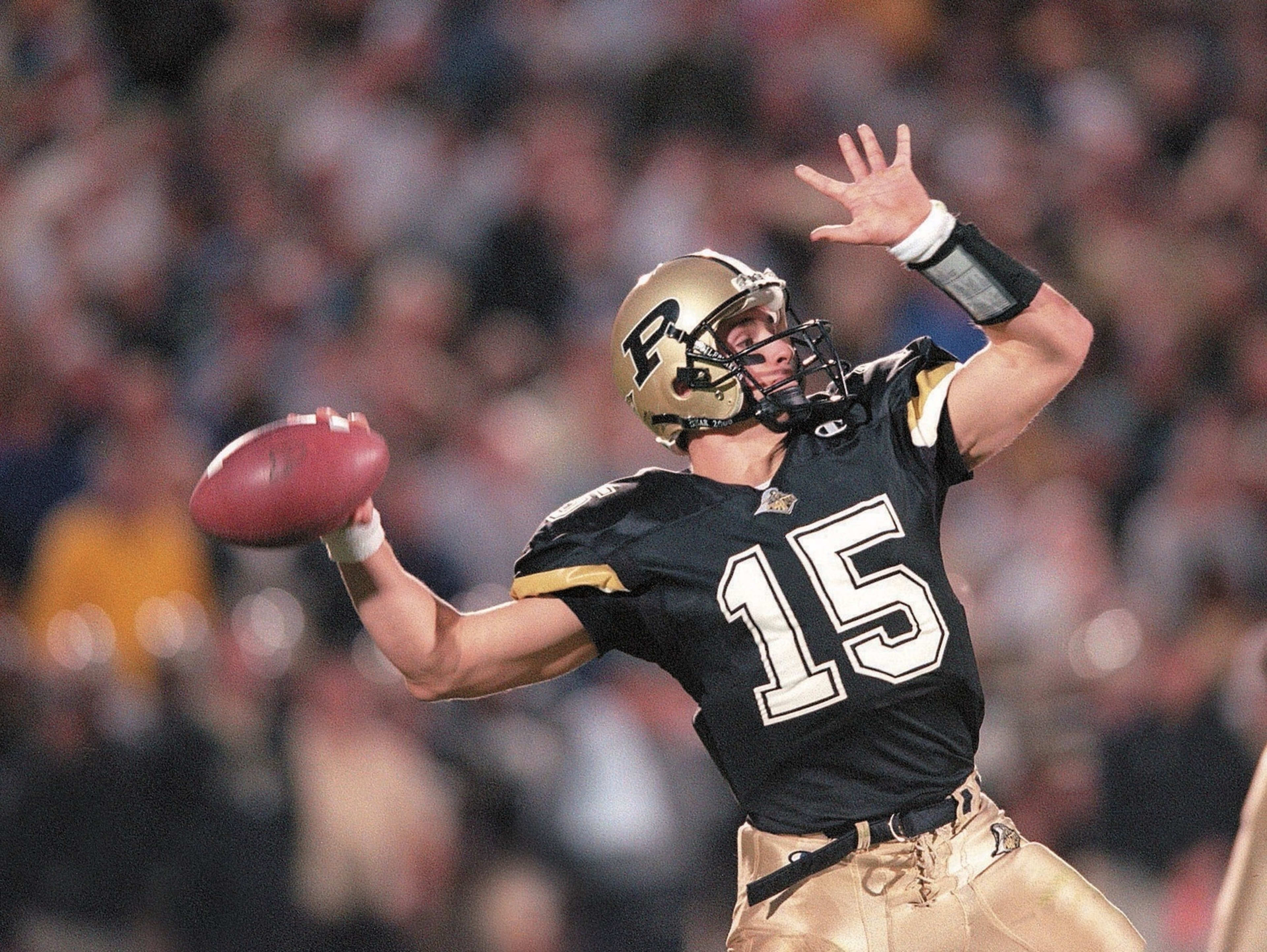 Drew Brees playing football in college