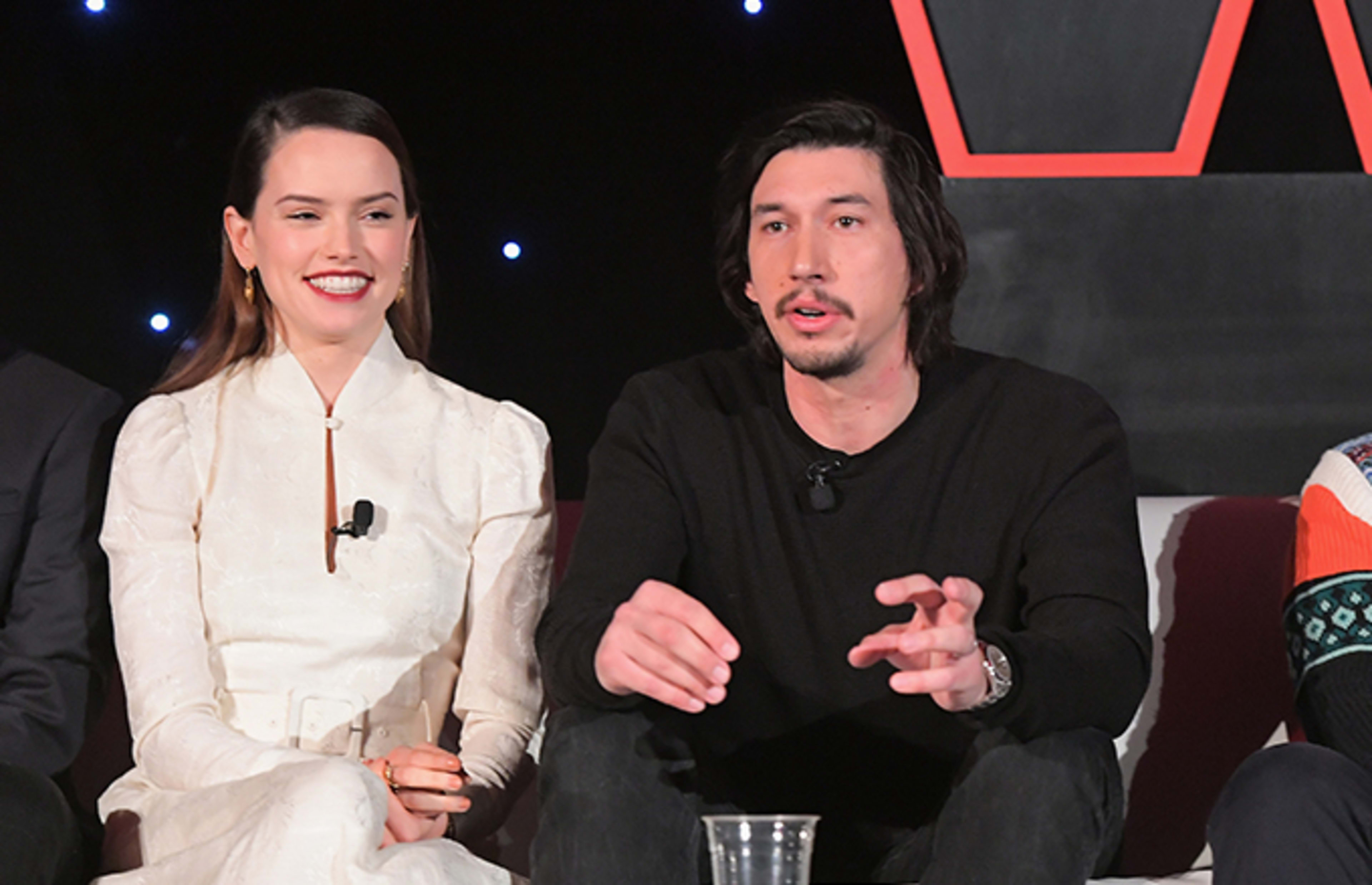 The 'Ben Solo Challenge' Has 'Star Wars' Fans Reenacting 'Rise of ...