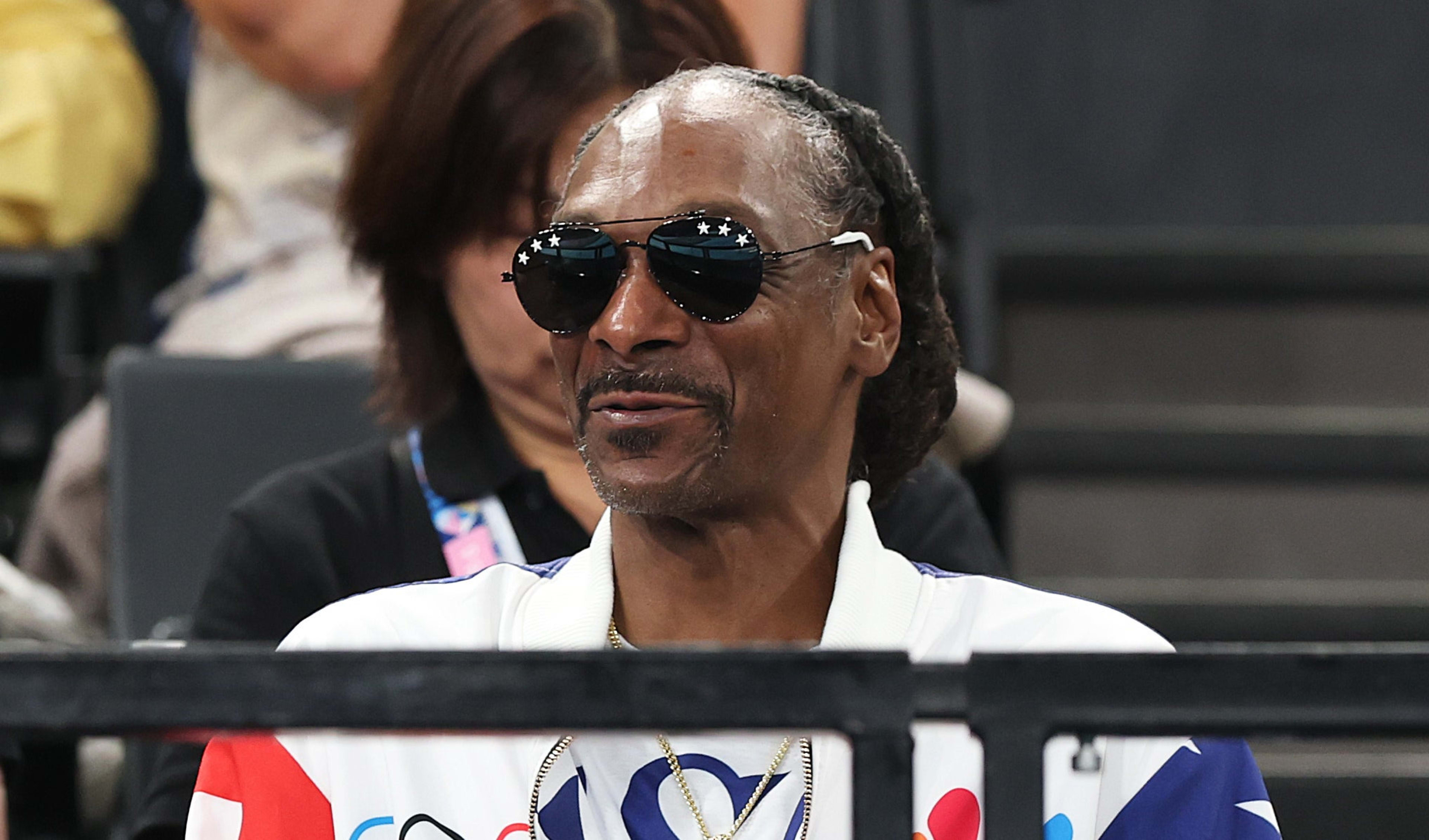 Snoop Dogg Embraces ‘Grandpa Duties’ at Olympics, Shares Image of Him(01)