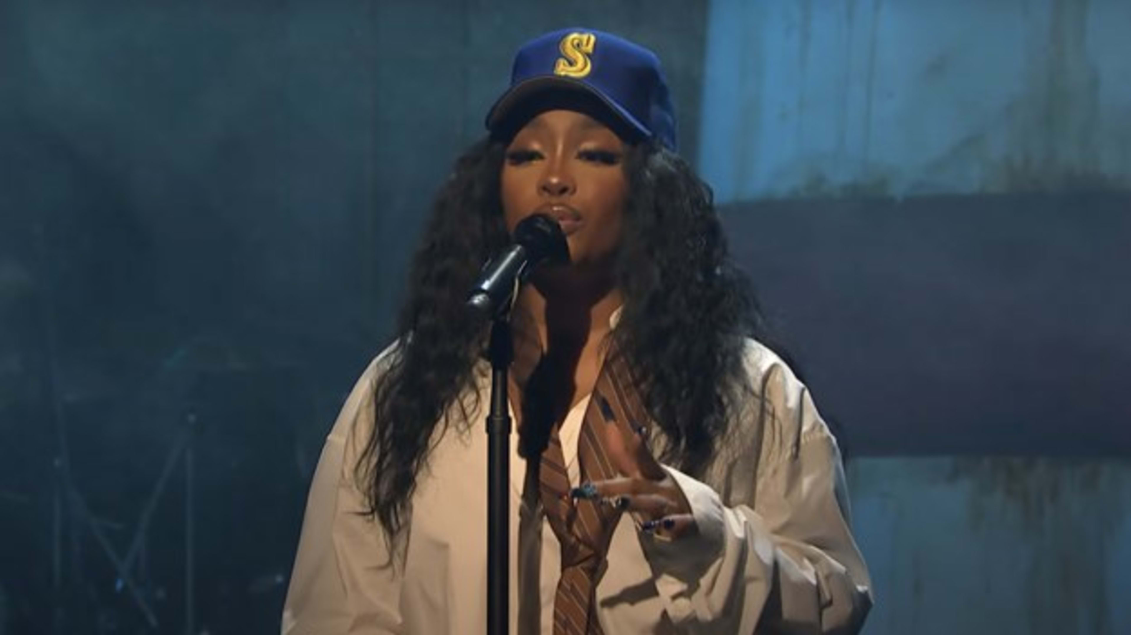 SZA: Blind (Live) - Saturday Night Live