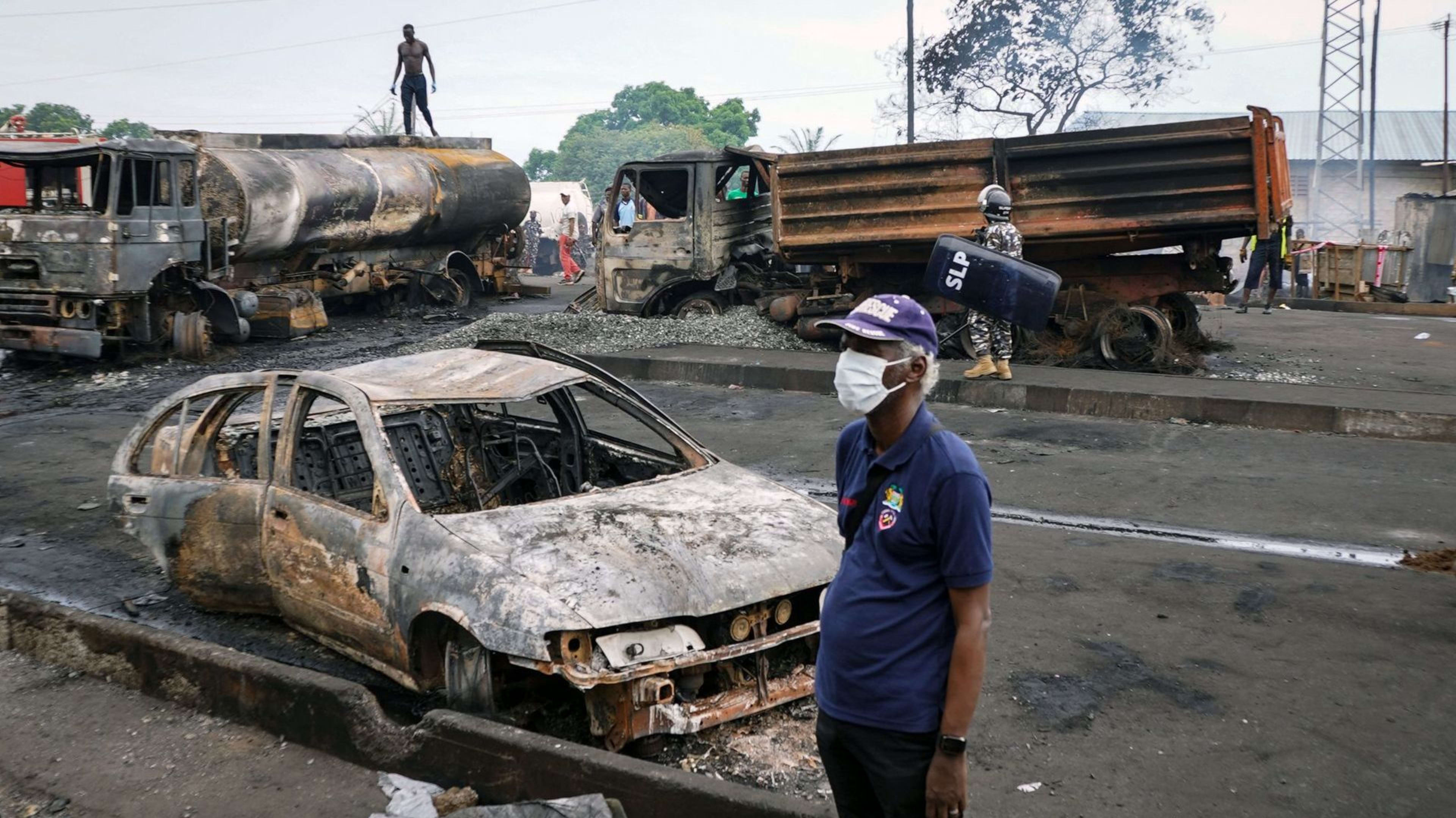 Scene of Sierra Leone fuel tanker explosion