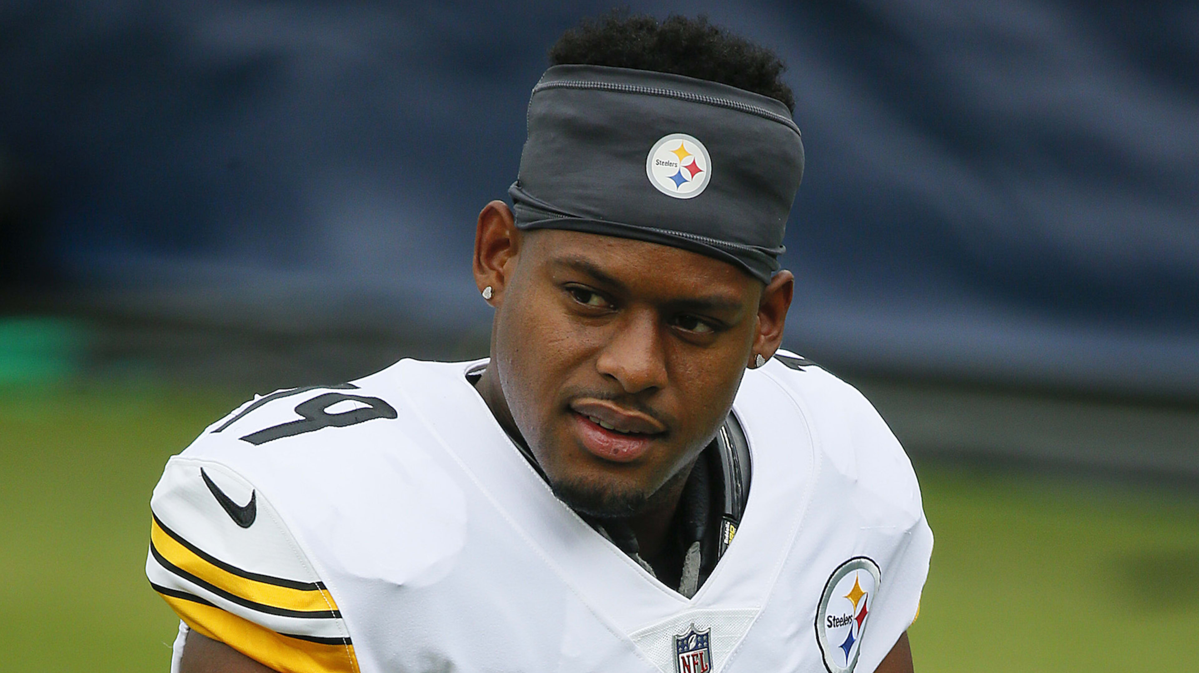 Xm Steelers:  A Blowout Or A Nail Biter? - f6vtlt6