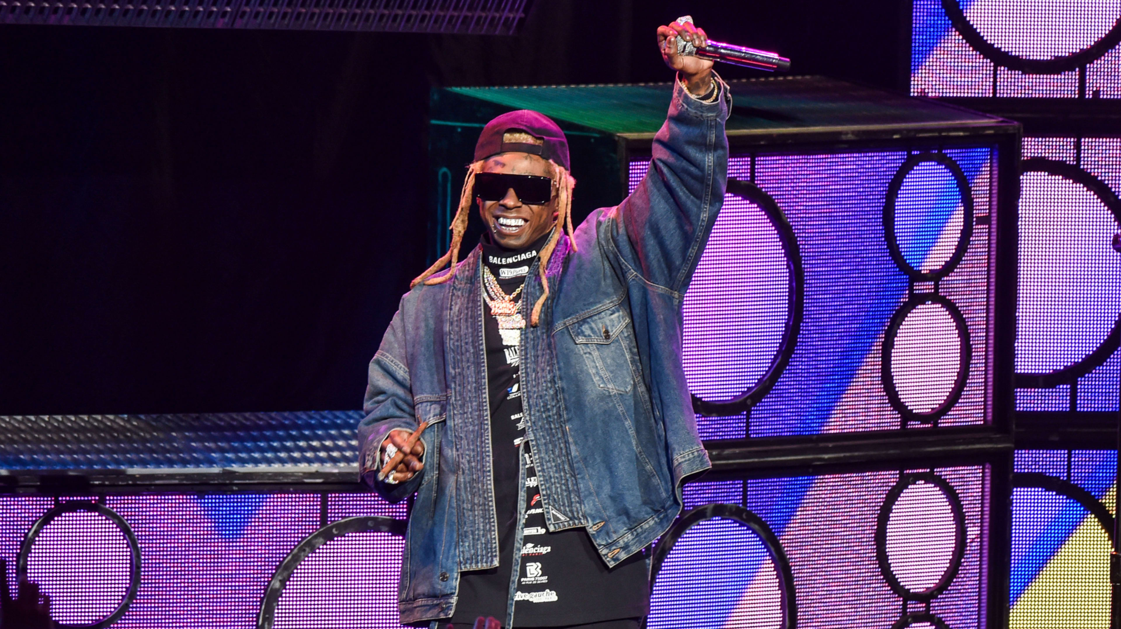 Weezy is seen performing on the blink tour