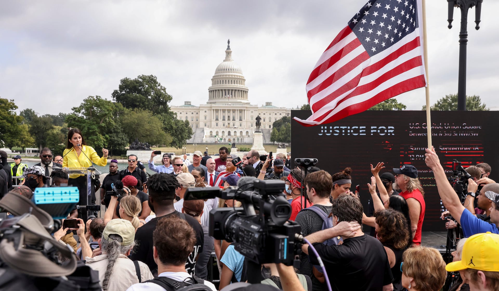 People Clown 'Justice for J6' Right-Wing Rally for Weak Attendance