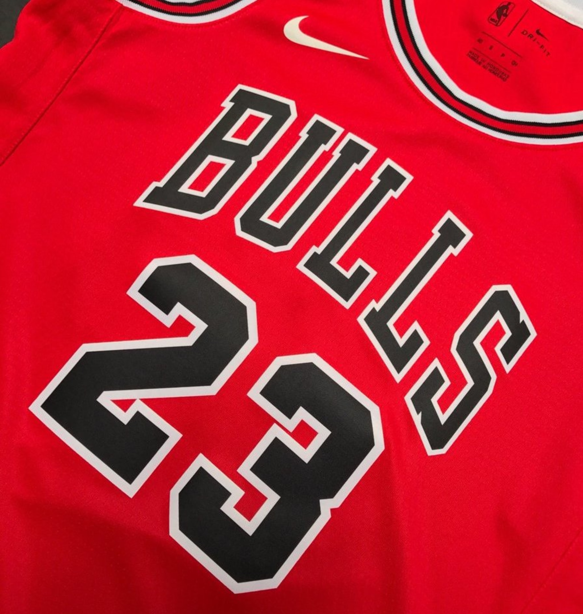 Michael Jordan Chicago Bulls Nike Jersey (Front)