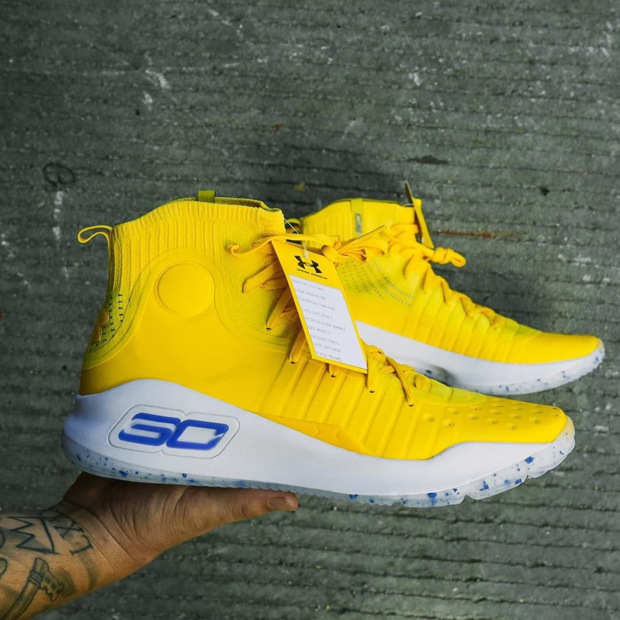 Under Armour Curry 4 Yellow