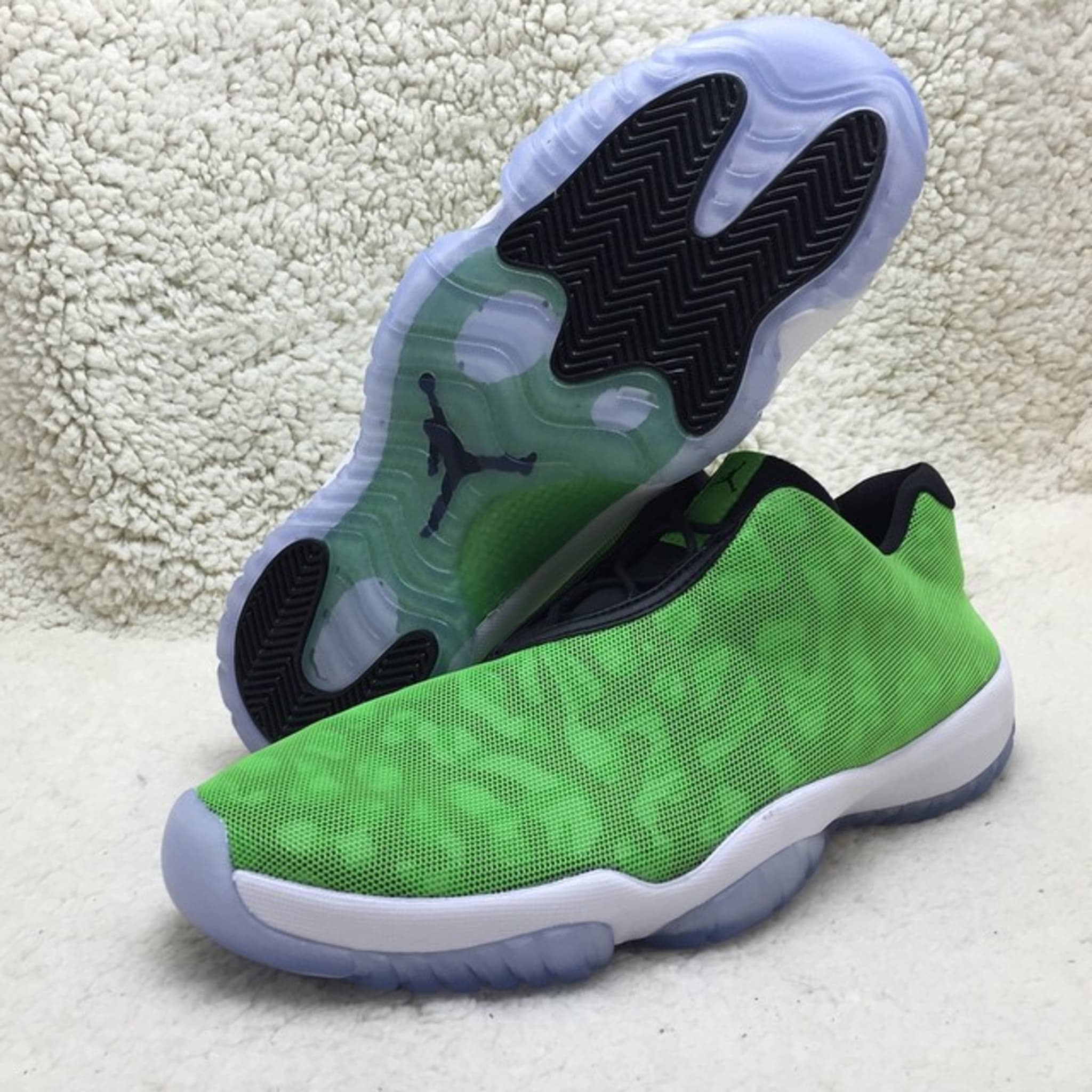 Air Jordan Future Light Poison Green 718948-302 (1)