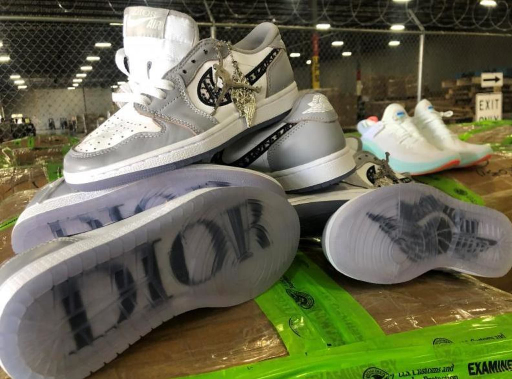 Fake Dior x Air Jordans