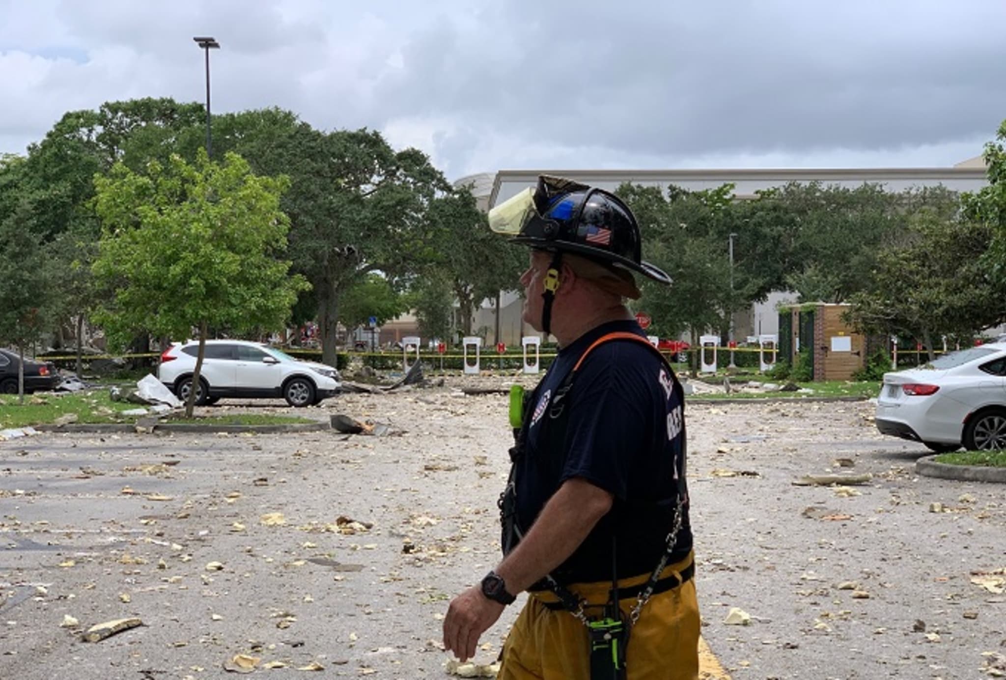 plantation mall explosion