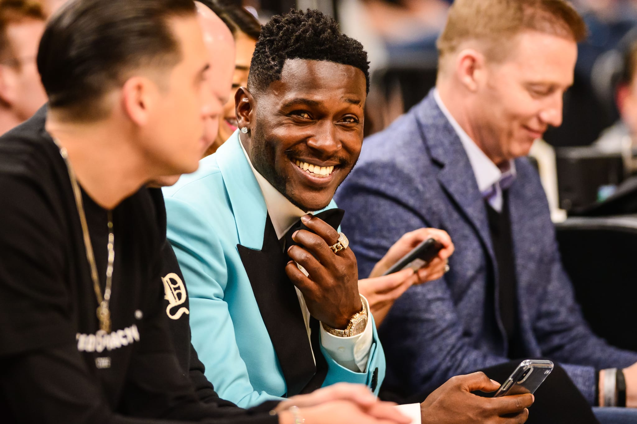 Antonio Brown Courtside Pelicans Wolves 2018