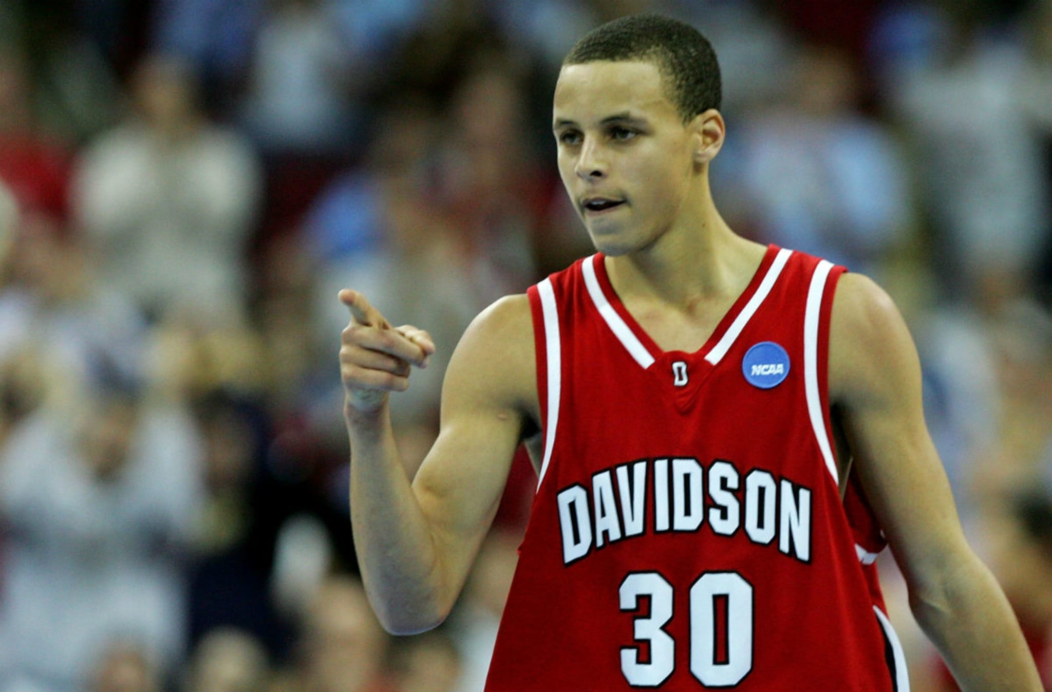Under Armour Sponsors Stephen Curry's Alma Mater Davidson