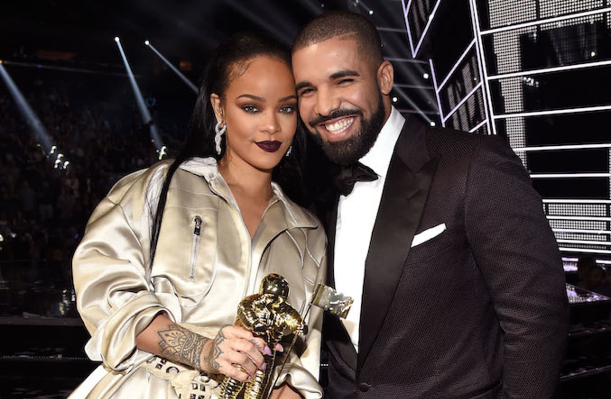 rihanna drake