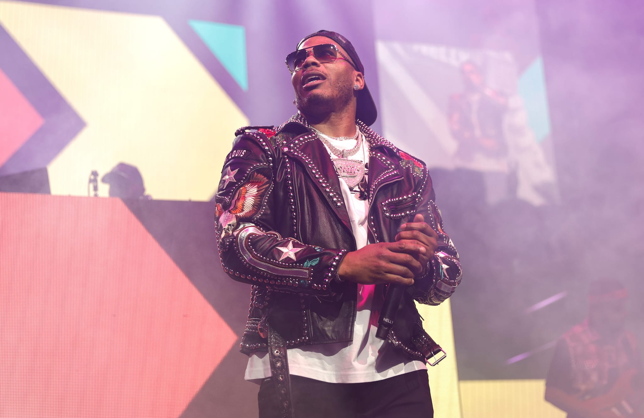 Nelly performs at Bridgestone Arena on December 05, 2021 in Nashville