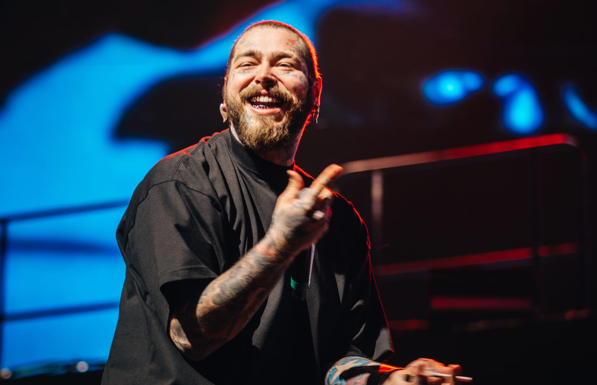 Post Malone performs at 'Beerbongs & Bentleys' Tour