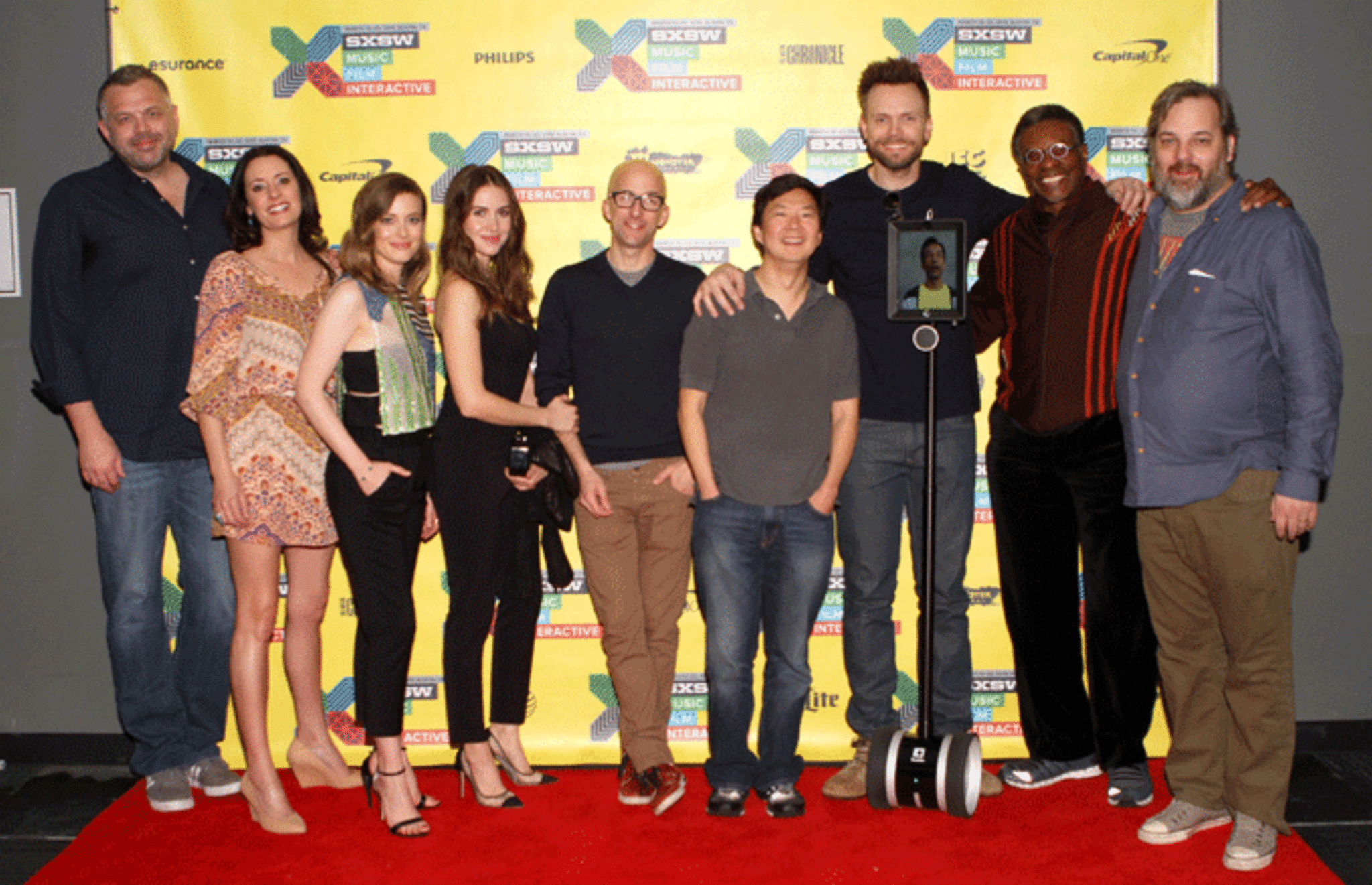 The cast of 'Community' poses on the red carpet.